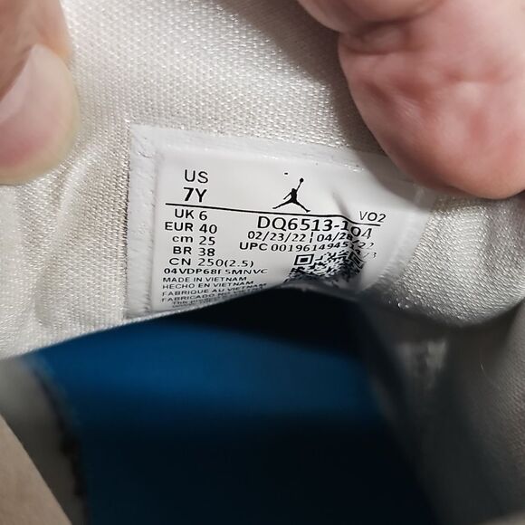 JORDAN LUKA 1 YOUTH SNEAKERS BFPM-02-220 - Picture 10 of 10